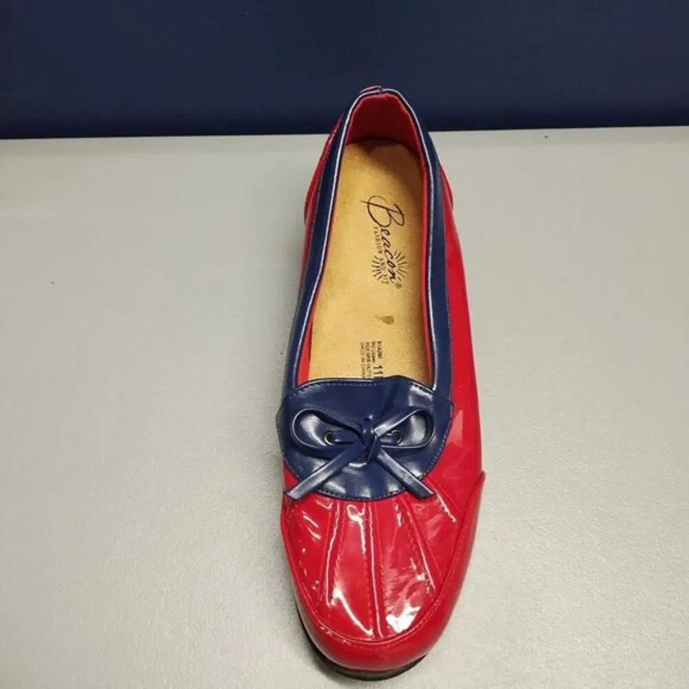 Beacon Misty Duck Rain Shoes Womens Size 11 Red‎ Blue Patent Leather Slip On